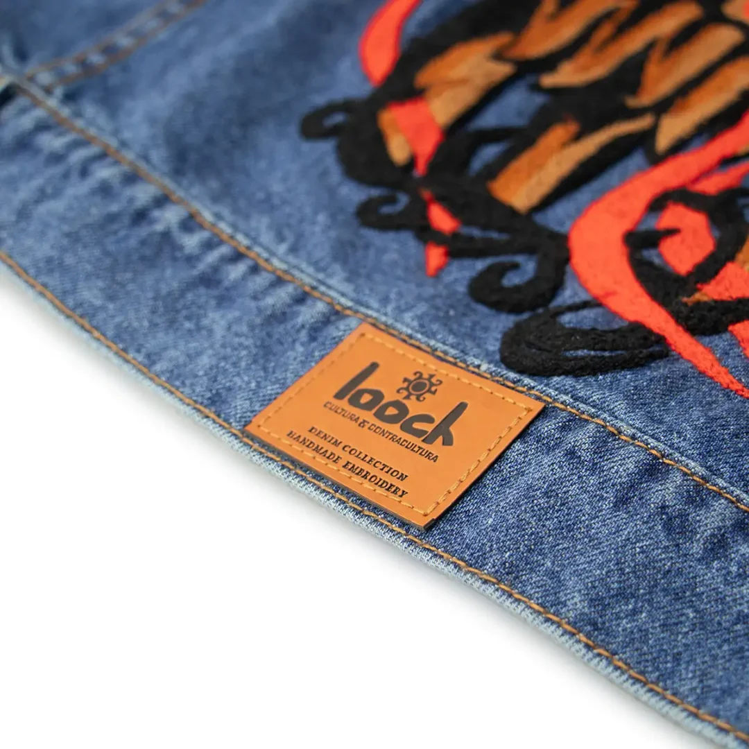 Casaca Azul Llama plano etiqueta Llama Casaca Denim Para Hombre Con Bordado Artesanal LOOCH Azul