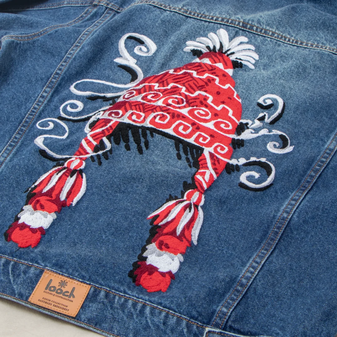 Detalle chullo azul Detalle chullo azul